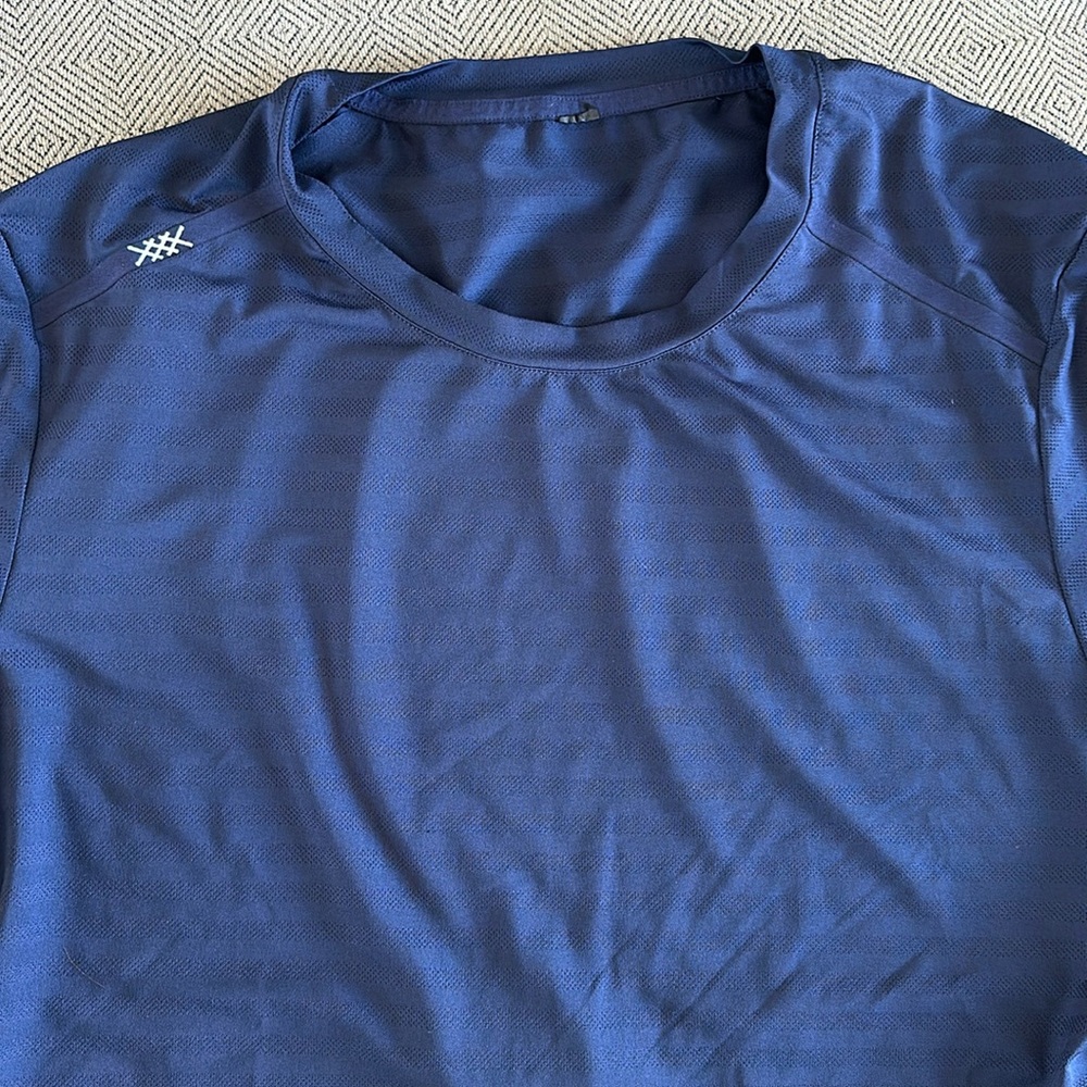 Men’s athletic t-shirt